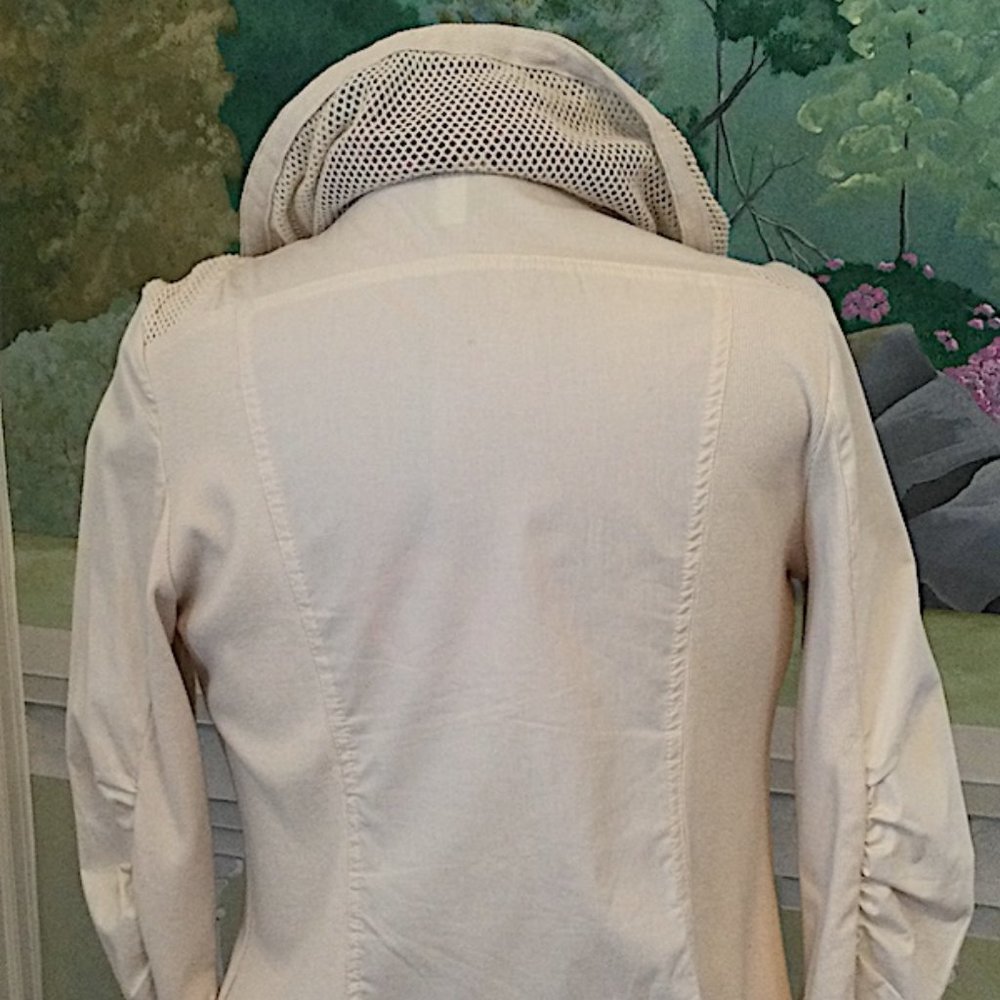 Light Weight Jacket - Picture 3 of 5